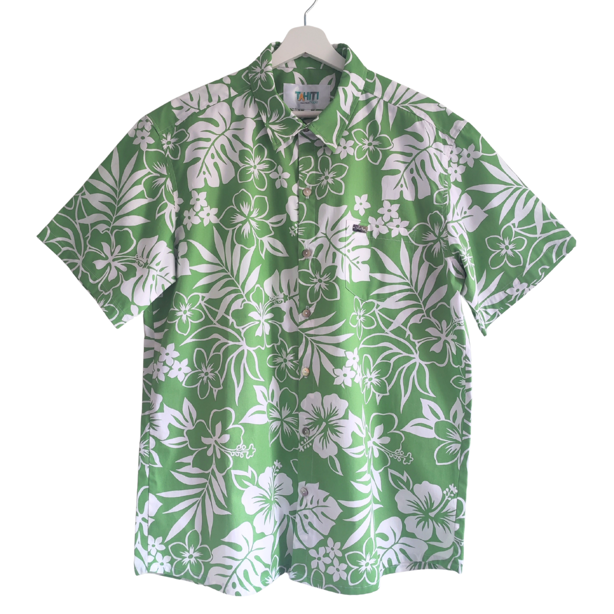 Chemise polynésienne Manéa, hibiscus et fougères de Tahiti