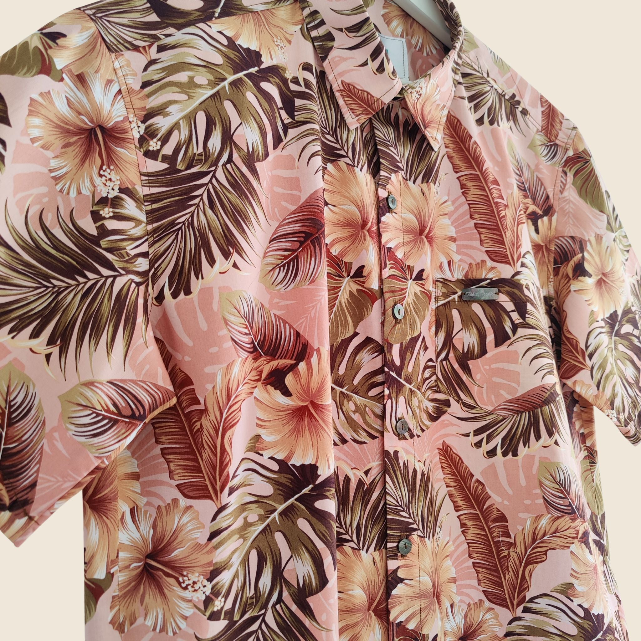 Moearii - Chemise tahitienne fleurs tropicales