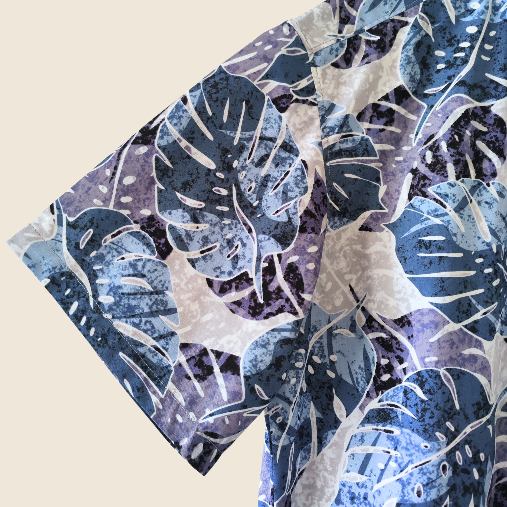 Teri'i Moana - Chemise tahitienne monstera bleu