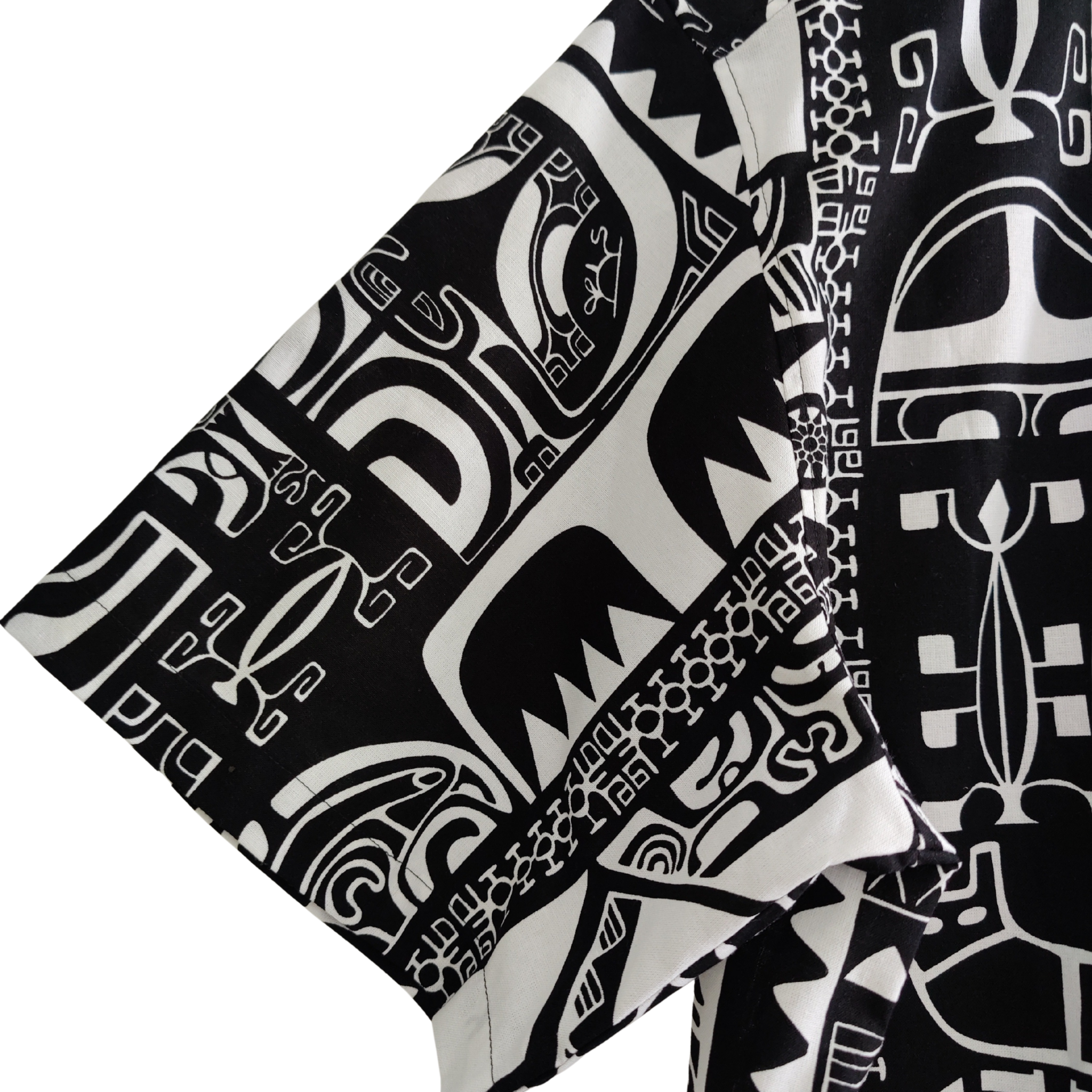 Chemise polynésienne Fenua Tatau, tatouage et tradition